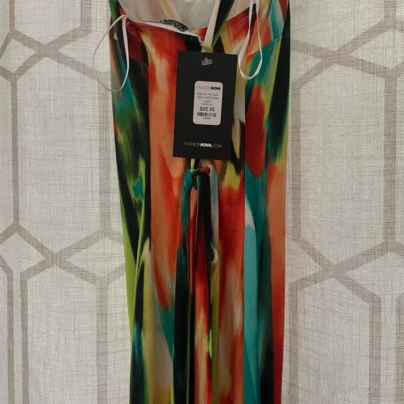 Colorful fashion nova dress NWT size XS - Picture 3 of 3